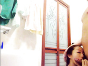 上海女神英语老师Alyssa卫生间跪舔后入啪啪720P无水印完整版