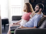 红发颜值少女抱住大鸡巴疯狂吃弄性爱不断