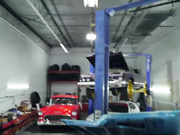 将她带到车库为她的阴部提供良好的服务暴插