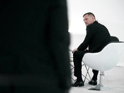 性感助理拉娜·罗伊同时接待2位客户