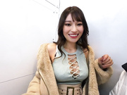 [FSDSS-811] 「私はセフレでいいよ？」都合良すぎる彼女の親友と勃起即射精ドキドキデート！ 楠エリサ - 1of5