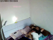 家庭攝像頭黑客破解拍攝到的小胖哥大清早要媳婦伺候來一炮再去上班 露臉高清