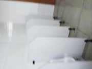 精品推薦 漂亮美乳長腿網紅妹子與猥瑣老鐵炮友男廁偷情啪啪野戰 無套翹臀後入不停抽插 呻吟白漿溢出～720P高清