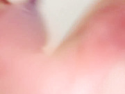 风情小少妇黑丝吊带全程露脸激情大秀，掰开骚逼看特写水嫩诱人，自慰棒玩弄阴蒂尿尿给狼友看，淫声荡语不断