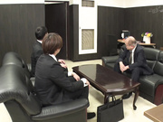 [NHDTB-799] 媚薬チ○ポを即ハメされ仕事中にもかかわらず絶頂が止まらないタイトスカート美尻OL2 【破解】 - 2of5