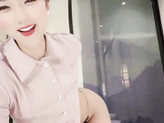 超人气保时捷车模尤物 小穴湿滑无比汁液拉丝 操出白浆 啊~爸爸~操我 妖精吸阳采精