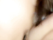 颜值不错的姐妹花全程露脸躲在卫生间激情大秀，揉奶玩逼互动撩骚， 淫声荡语做插道具蹂躏骚穴高潮喷水刺激