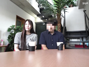 C-2959 アダルトメーカー凸撃 NTRカップル 押しかけAV撮影007 小向まひる - 1of5