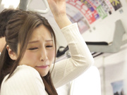 [破解]PGD-953 在众人环视的车中出轨并被内射 佐々木あき - 1of5