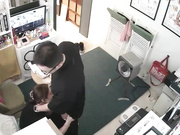 黑客破解监控摄像头偷拍 貌似漫画工作室老板和女员工对着监控视频啪啪老板吃药了吧干了几次