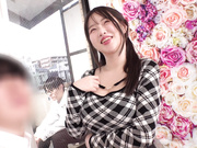 NGHJ-068 マジックミラーの外には再婚したての愛する夫…巨乳の新しいお母さんと童貞の息子が2人 ,,,  吉澤友貴 大隈睦心 藤川乃風 - 2of5