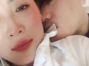 【贵在真实】如此漂亮的韵味少妇，三点竟然还是粉的，和黝黑猥琐工程老板偷情，老板舔的她太舒服 想尿尿，表情很浪