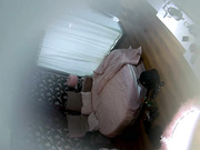 精品小旅馆偷拍偷情男女开房啪啪搞完以后来一瓶不知道啥酒男的让女的尝尝这酒啥味