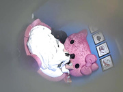 精品小旅馆情趣房偷拍懒惰的家伙女友手脚并用也没雄起饥渴女友只好脱下内裤强往上骑