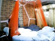 酒店偷拍刚下班的长裙美女和同事偷情,刚干完第2次男的好像接到老婆电话赶紧操