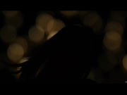 Shadows 与主管在沙发上纵情欢爱的性感的金发女郎