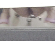 某站流出国内牛人潜入某KTV隔板女厕露脸近距离偷拍美女嘘嘘