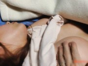 颜值超高身材性感的大胸长腿美女外出会见网友时被故意灌醉带回去玩弄后狂操,不仅毛少2个大奶子像蜜桃一样!