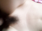 精品韓國美乳女友居家自拍微露臉好白的咪咪！