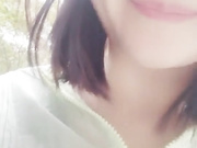 某直播平台女神nl真真约炮友白云山打野战下山又和司机小哥车震