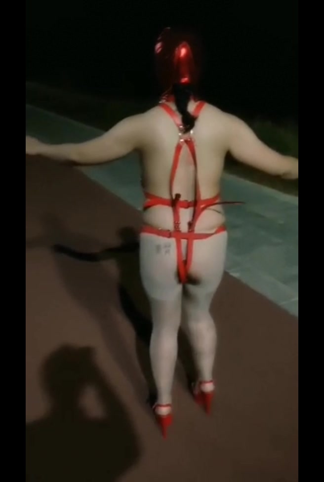 个人云盘流出已婚巨乳语文老师疯狂变态的夫妻生活喝尿母狗调教太骚了对白淫荡