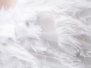 最新爆乳福利姬『橘猫』野外露出的肉丝少女 长塑胶棒入美穴 呻吟浪叫