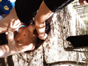 网红美女小曼玉穿着黑丝红高跟龙雪山上和网友野战1080P高清无水印