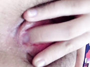 福利姬白丝学生制服窄小阴道口红扑扑的脸蛋真想咬一口