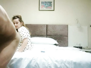 勾搭技师撩起斑点裙揉穴调情骑乘抽插边揉奶