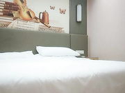 约极品大长腿外围超近距离视角口交情趣装抽插