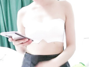 骚人妻玩弄淫穴近距离直播摸豆豆高潮不断