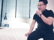 赵总深夜寻花极品外围女口交大鸡巴边草边亲